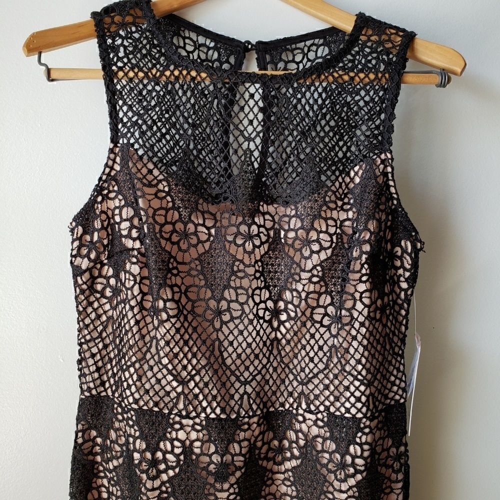 NWT BISOU BISOU BLACK LACE BODYCON MIDI DRESS SZ 8 - Picture 5 of 8